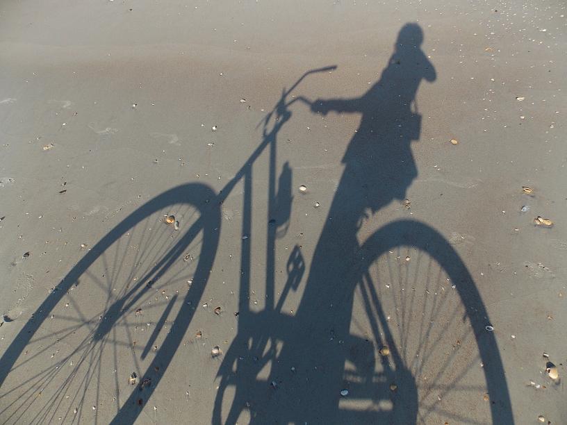 This image has an empty alt attribute; its file name is bike.jpg